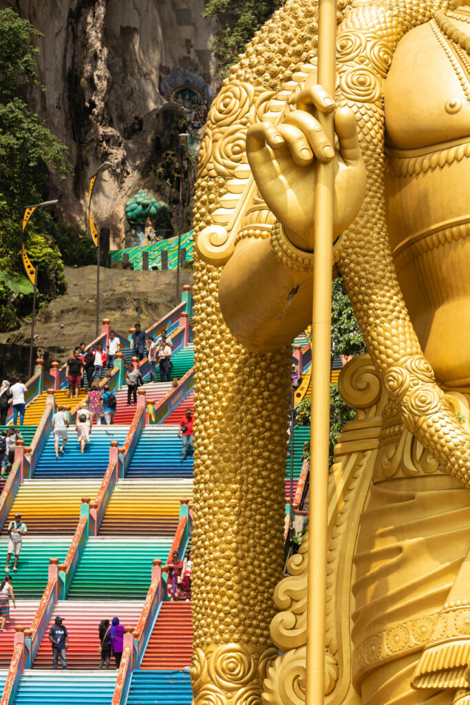 Detailaufnahme goldene Statue Batu Caves