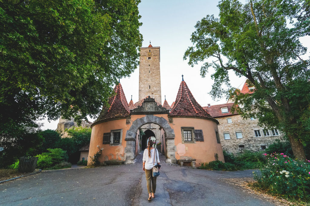 burggarten-burgtor-rothenburg-ob-der-tauber
