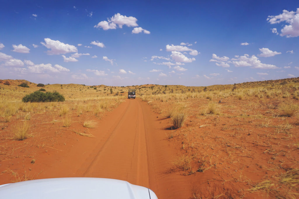 Anreise-Xaus-Lodge-Kalahari-Duenen