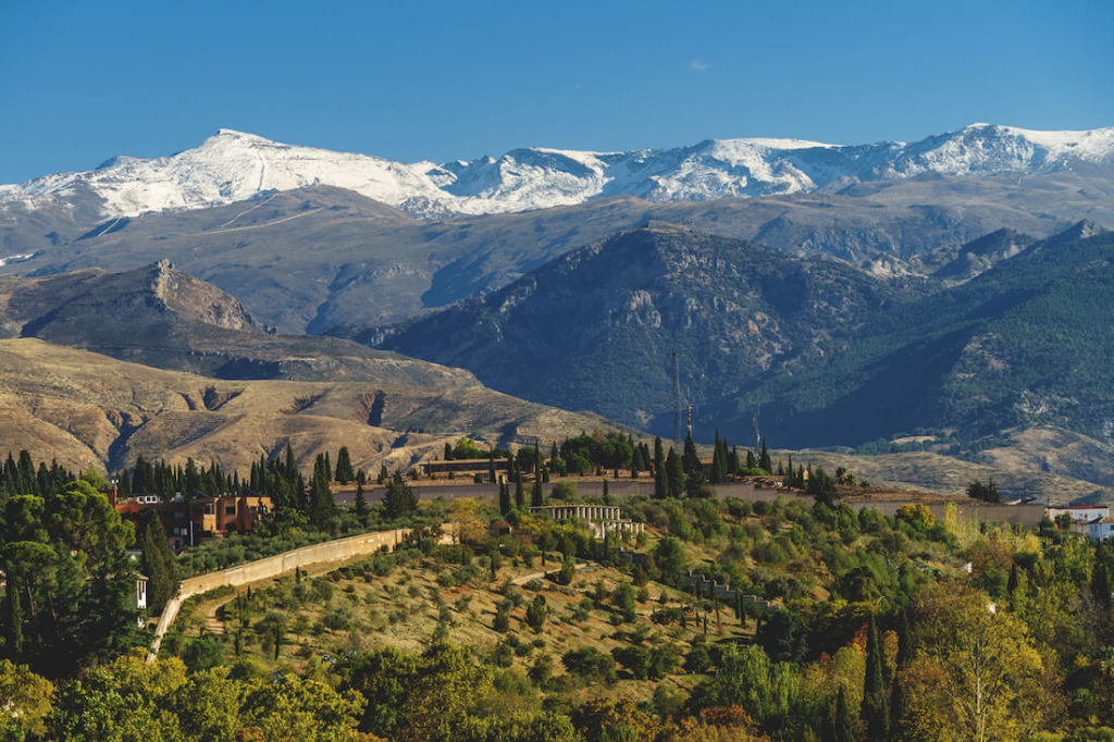 Sehenswürdigkeiten Andalusien Sierra Nevada Gebirge