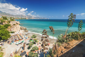 Andalusien-Sehenswuerdigkeiten-Nerja-Costa-Del-Sol-Strand