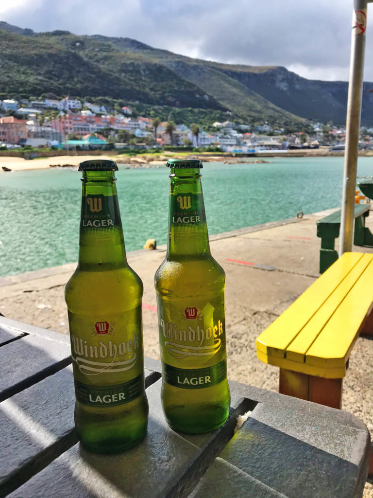 Kalk-Bay-Kapstadt-Suedafrika-Kalkys-Beer