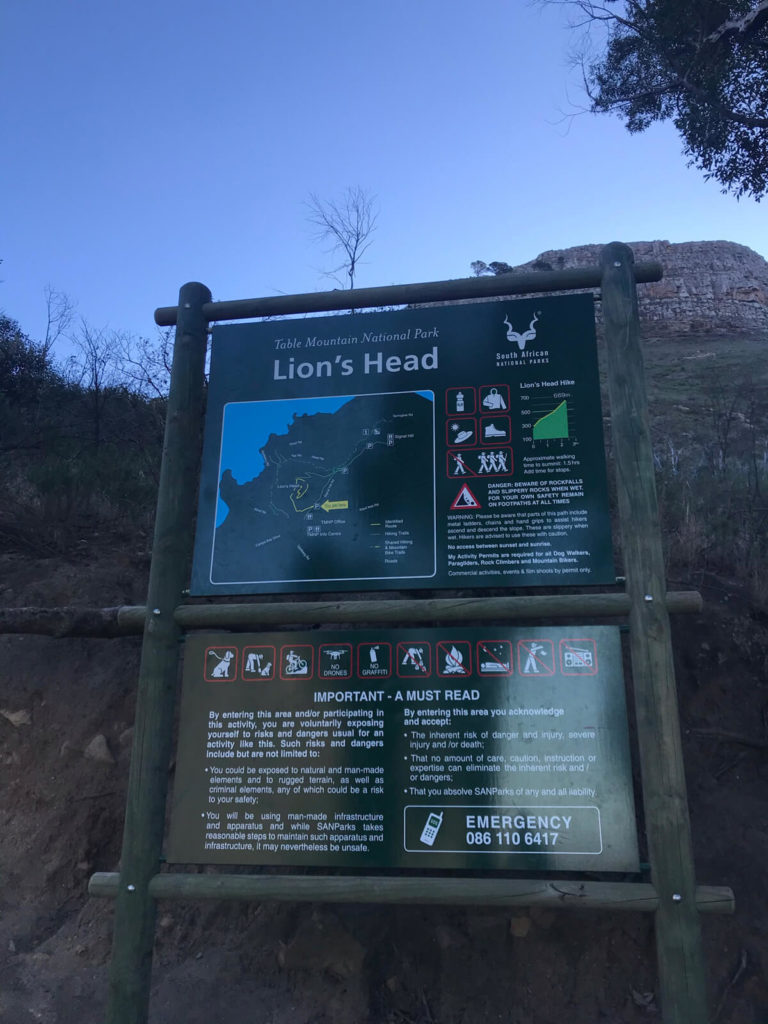 Wanderung-Lions-Head-Suedafrika-Wegweiser