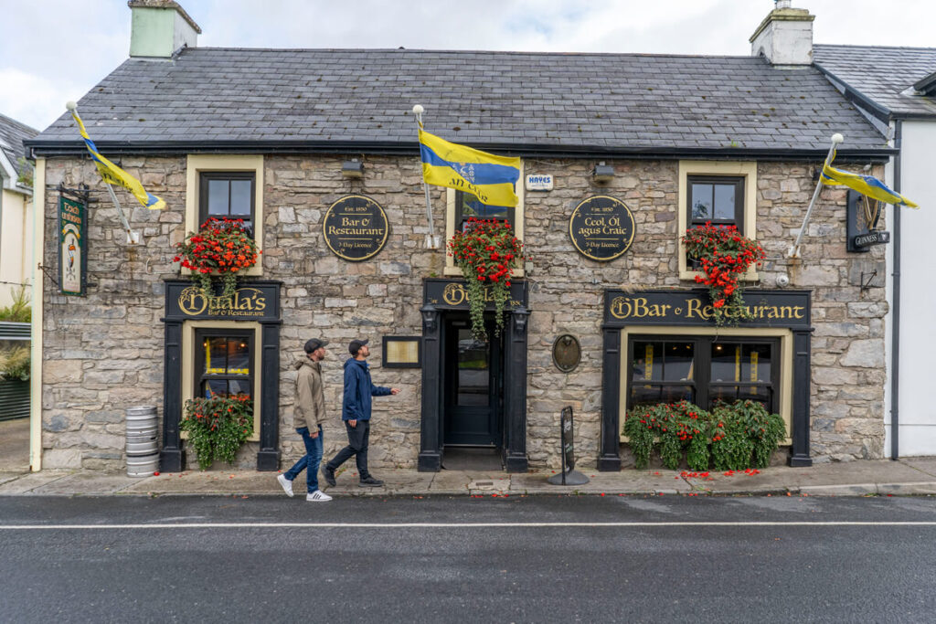 Pub in Scarriff