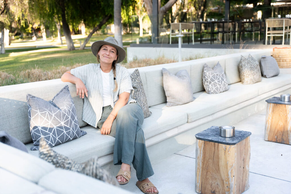 Feuerstelle Mokuti Lodge