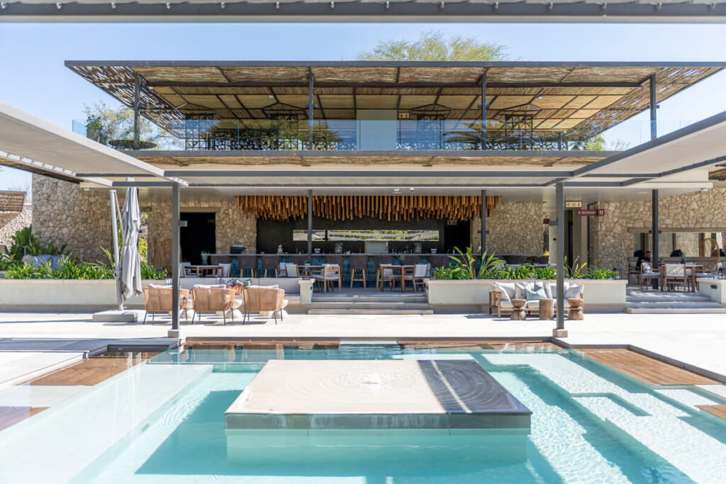 Pool Mokuti Etosha Lodge