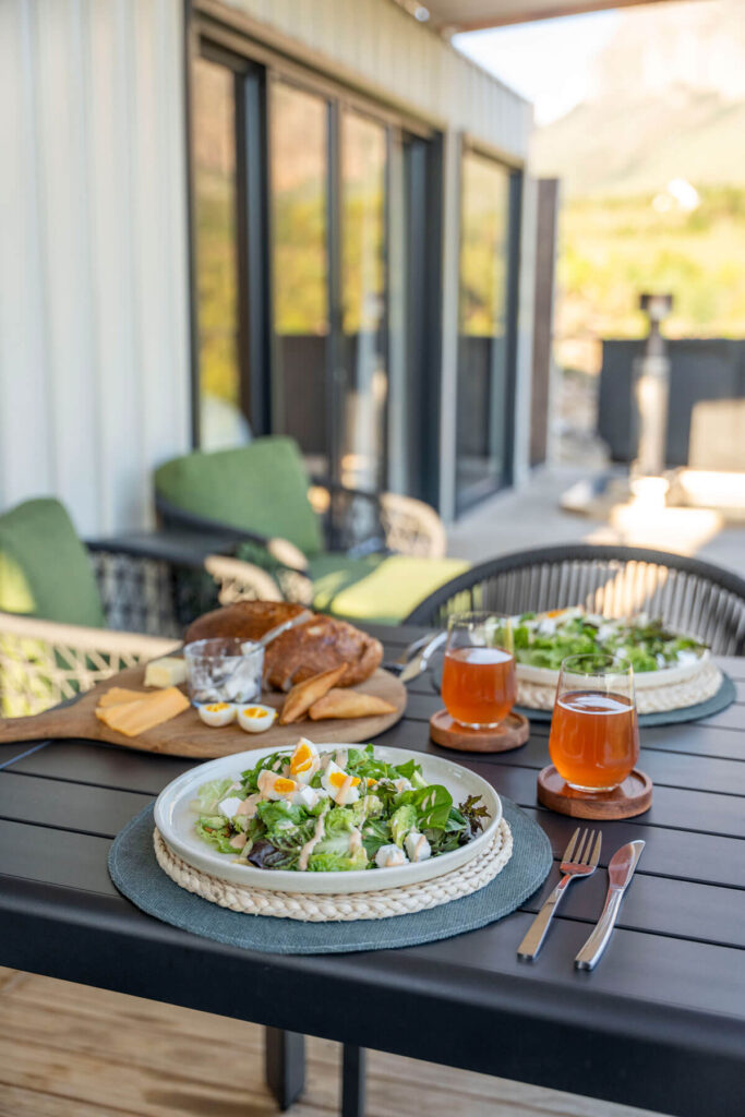 untether on Olive View Paarl