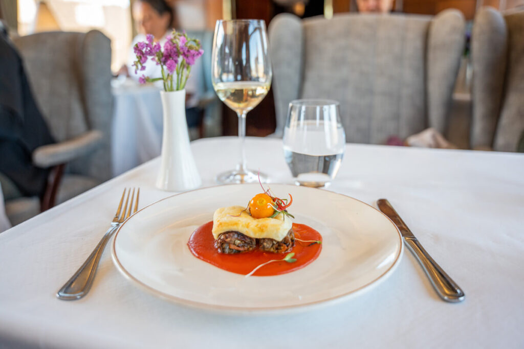 Essen während der Zugfahrt Perurail Titikaka Train Essen