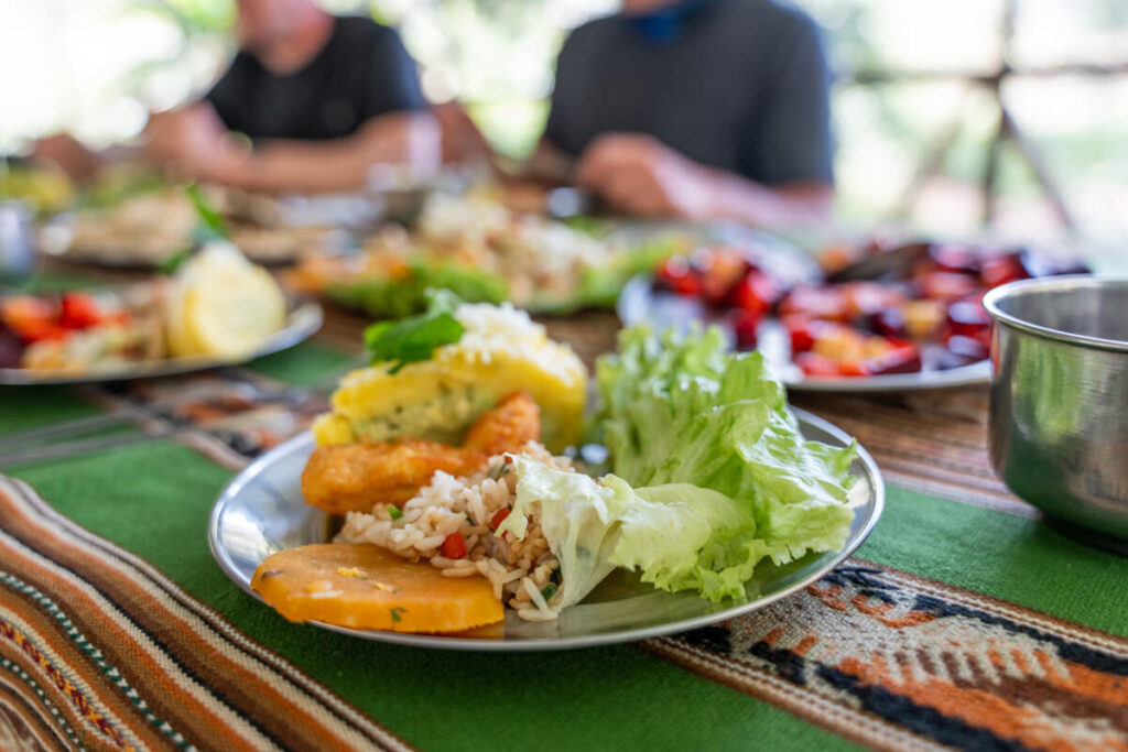 Einfache Küche auf dem Salkantay Trek Essen Peru