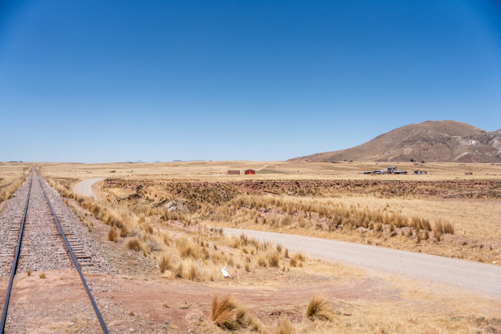 Peru Altiplano Zugfahrt Anden