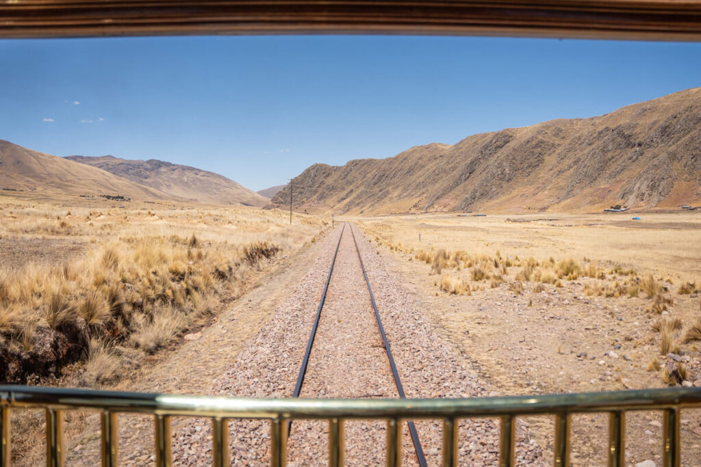 Peru Altiplano Zugfahrt Anden