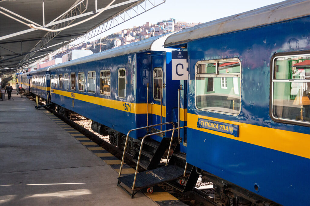 Bahnhof Puno Peru Zug