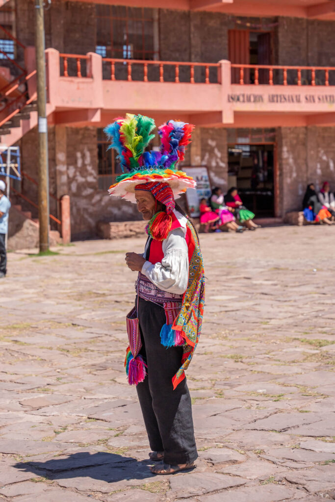 Locals auf der Insel Taquile Taquile Titicacasee Locals