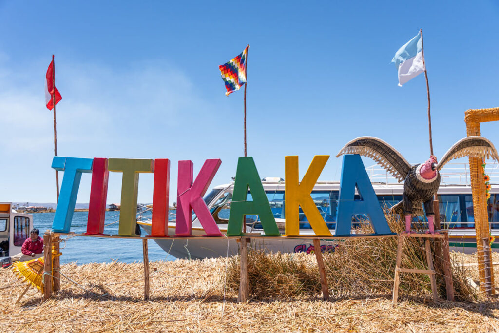 Willkommen auf den Uros-Inseln Titikaka Lake Uros Inseln Peru