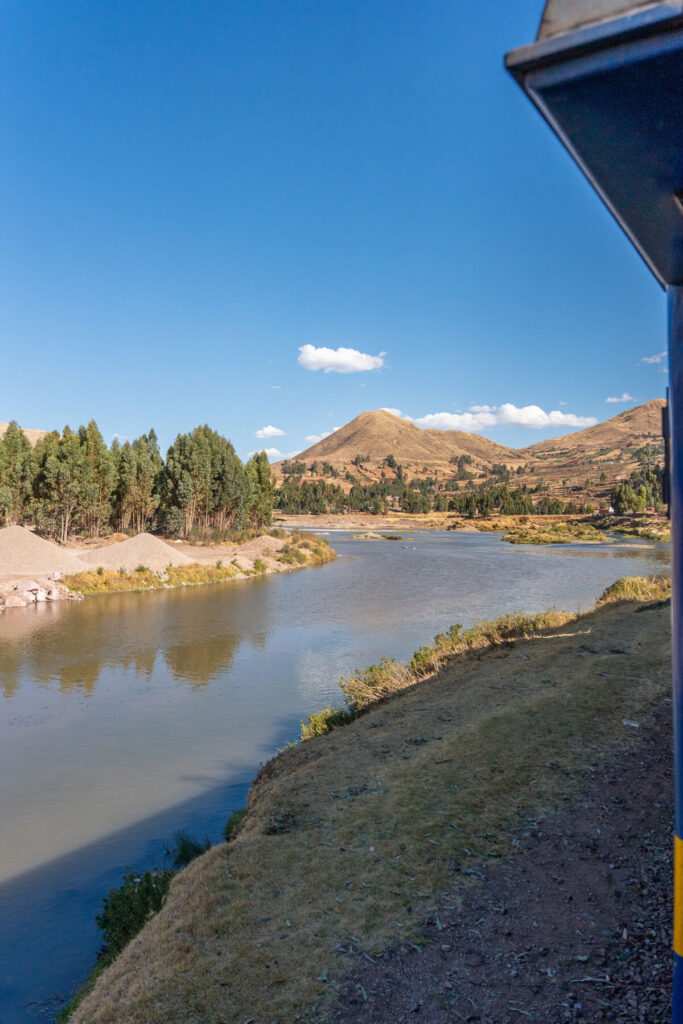 Zugreise Peru Anden Titicaca Train